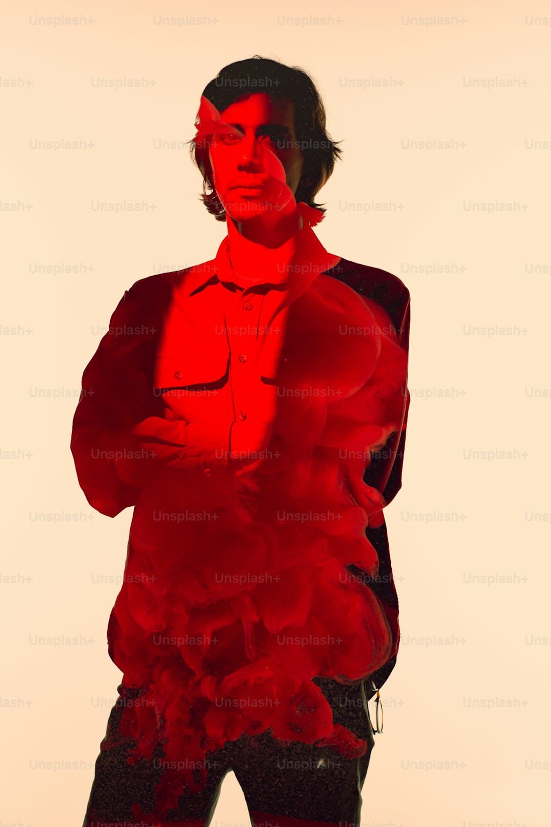 “家暴的爸、被赶开的妈、破碎的我?”NewJeans庭审辩词被质疑情感劫持
